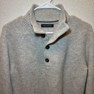 Banana Republic men’s sweater